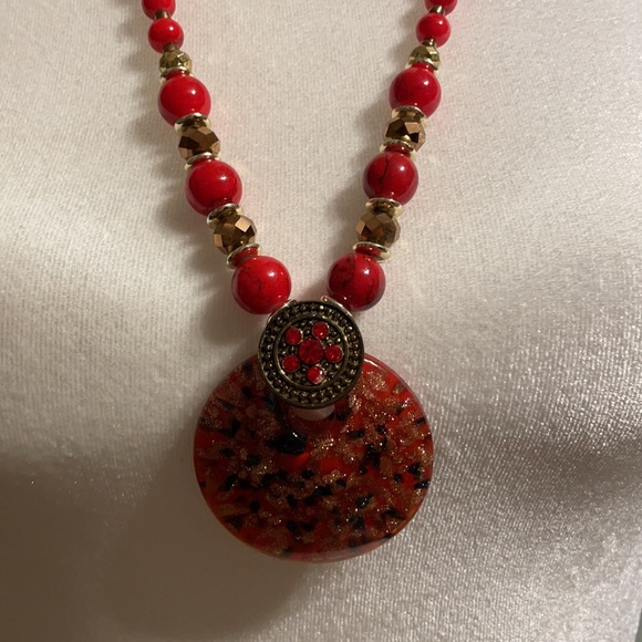 Sizzling red necklace from Japan ❤️🔥 - Picture 2 of 3